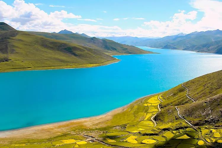 西藏最高海拔的湖泊 e559550f223d4e7c859a40a15bde6861.jpeg