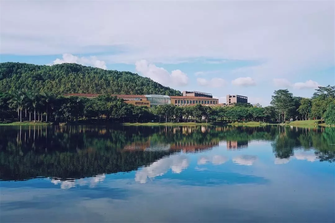 盘点广东网红大学!下一个校园网红就是你!
盘点广东网红大学!下一个校园网红就是你!