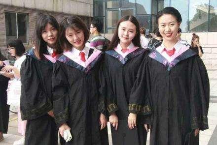 
研究生毕业四年，国企工资才4000块该辞职吗？学历真不值钱！


