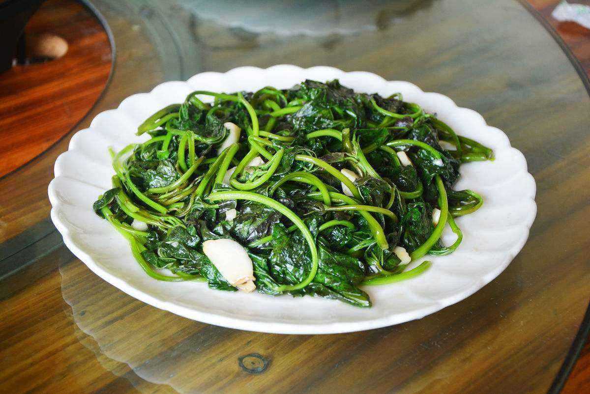 绿叶菜隔夜产生亚硝酸盐是真的吗 14e7de340851456fa8965c6c894197d6.jpeg