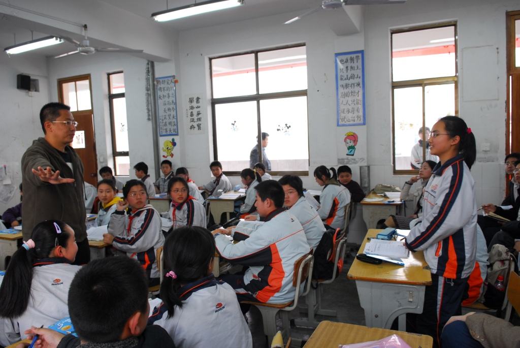 
原创
学校分设重点班和普通班，家长觉得不公平，中学老师却这样说


