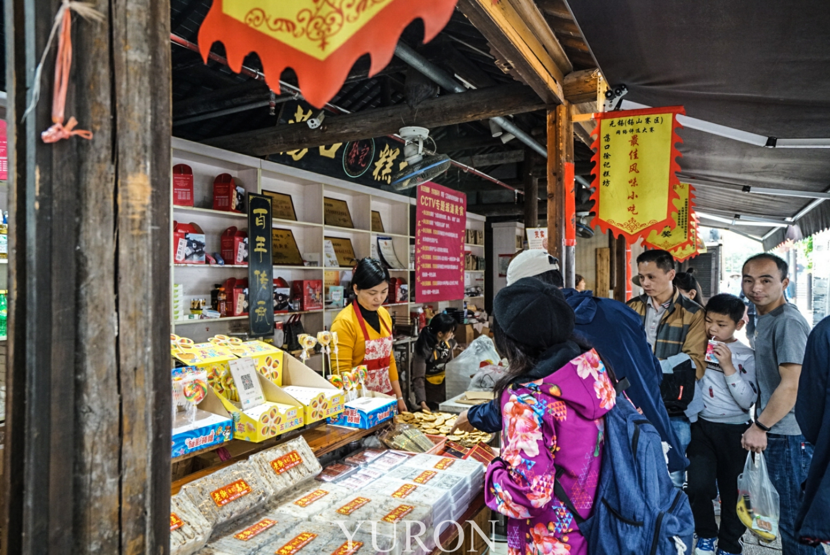 原創
            中國最委屈古鎮：200元包吃住可玩2天，卻被黑成「最坑」古鎮 旅遊 第10張