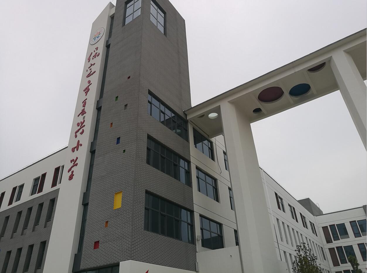 
理念先进、设计前卫，保定市城乡建筑设计研究院为市区教育建筑设计注入新风


