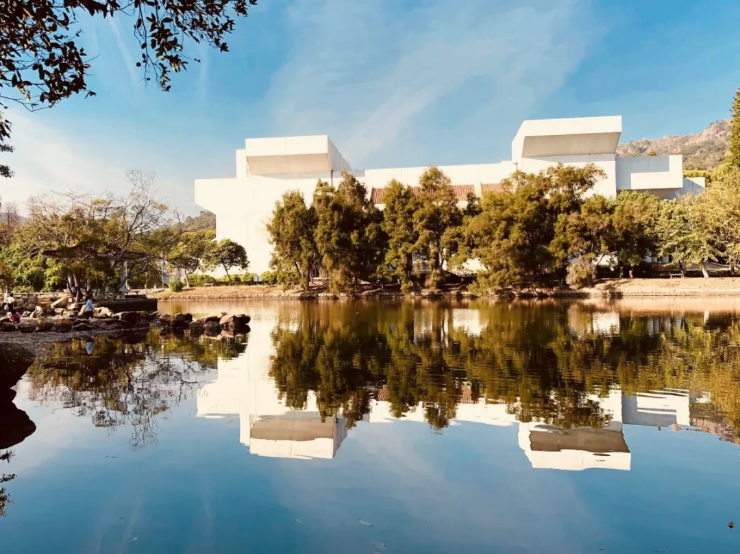 盘点广东网红大学!下一个校园网红就是你!
盘点广东网红大学!下一个校园网红就是你!