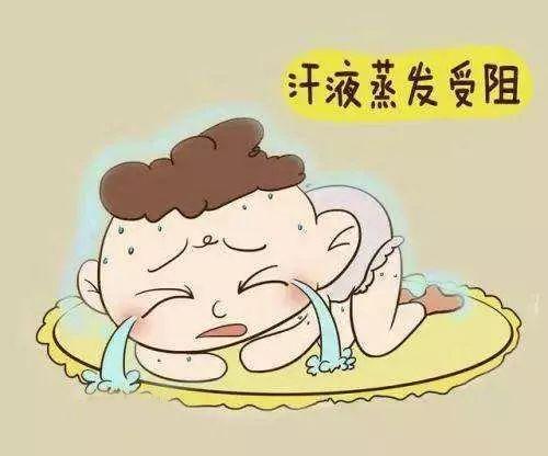                     原创            宝宝夏天长痱子用花露水还是痱子粉？NO,这3个动作才能避免