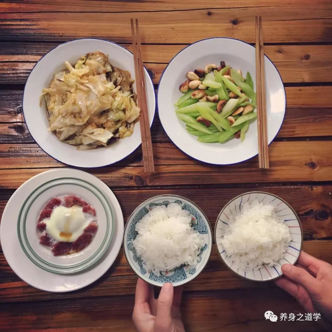 晚餐吃什么好消化 3a59d85e322e47f2aed550fe849ca114.jpeg