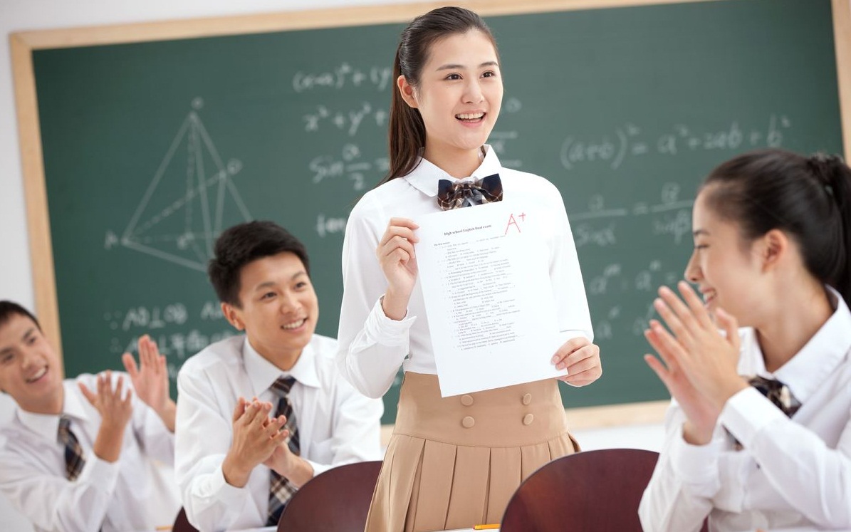 
原创
学校分设重点班和普通班，家长觉得不公平，中学老师却这样说


