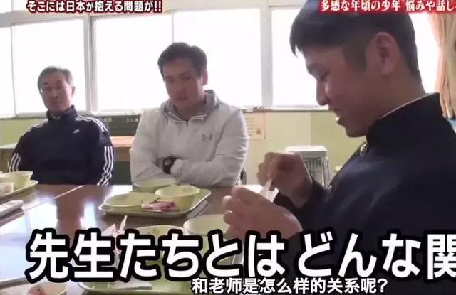 整个学校只教一名学生,他毕业那天,老师集体下岗了...
整个学校只教一名学生,他毕业那天,老师集体下岗了...