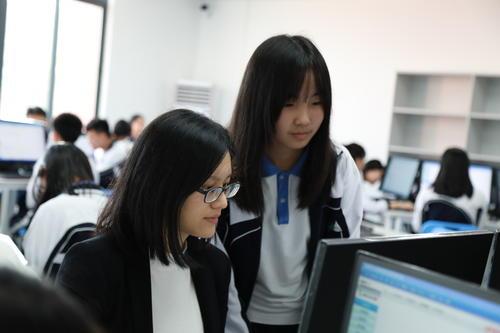 
这个大学专业被“捧上天”，分数居高不下，但就业远没想象中好！


