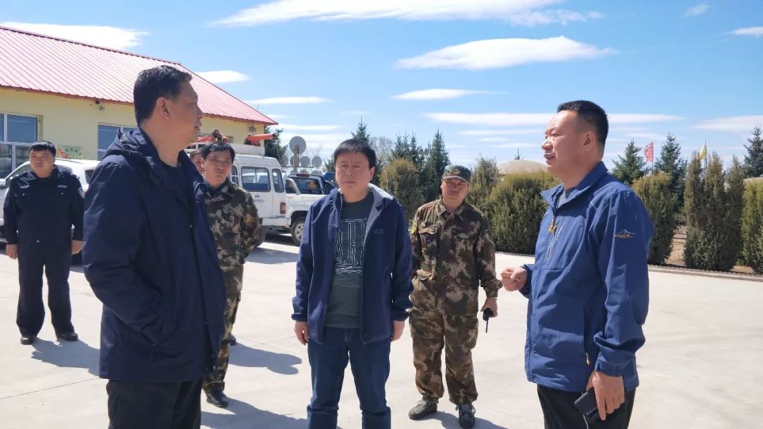 5月1日,旗委副书记,旗长,旗森林草原防灭火指挥部总指挥靳艺民深入