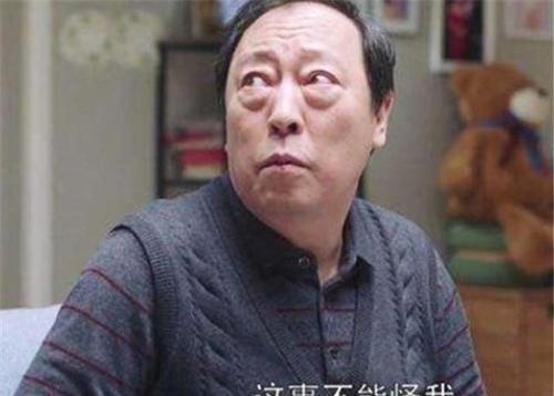 59岁倪大红近照,隐瞒了30多年的老婆,原来是她! 新澳博官网