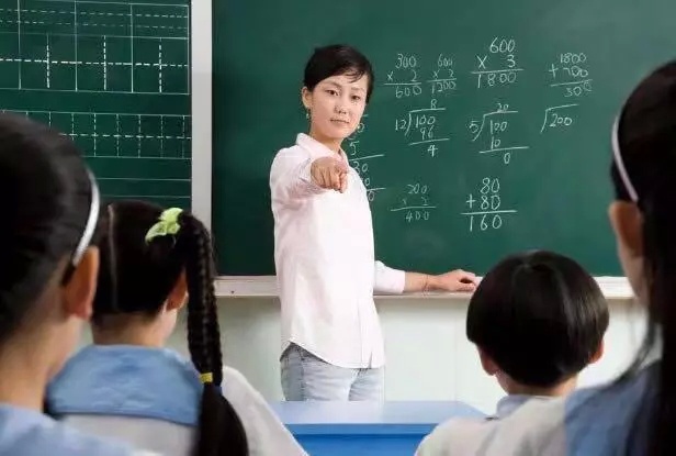 
无偿课后为学生补课，却被告到教育局，这位家长的做法令人心寒！


