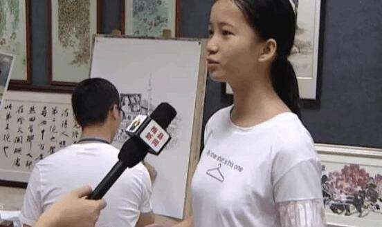 
原创
她被称为学霸女神，高考750分，18岁出国留学，学成后却不愿回国


