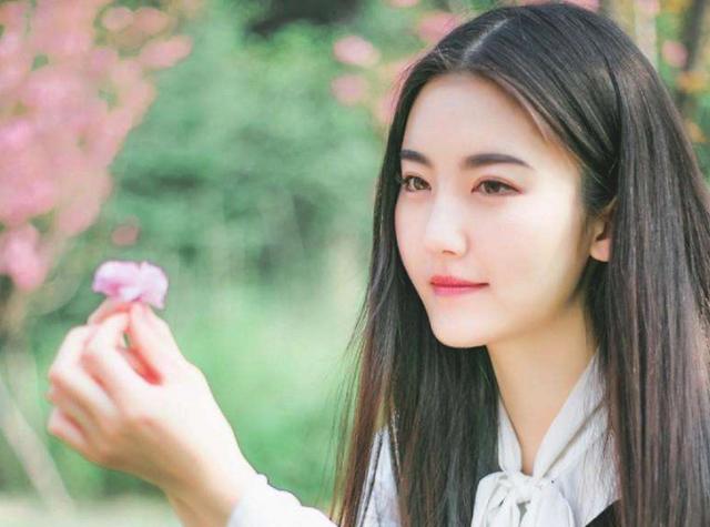 
女生找男朋友，有钱和学历哪个更重要？回答太现实了！


