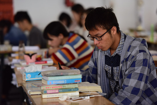 
原创
如何写好中考语文作文？优秀作文的要素有哪些？


