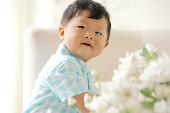                     快拿小本本记一下，换季时，护理宝宝有哪些要注意