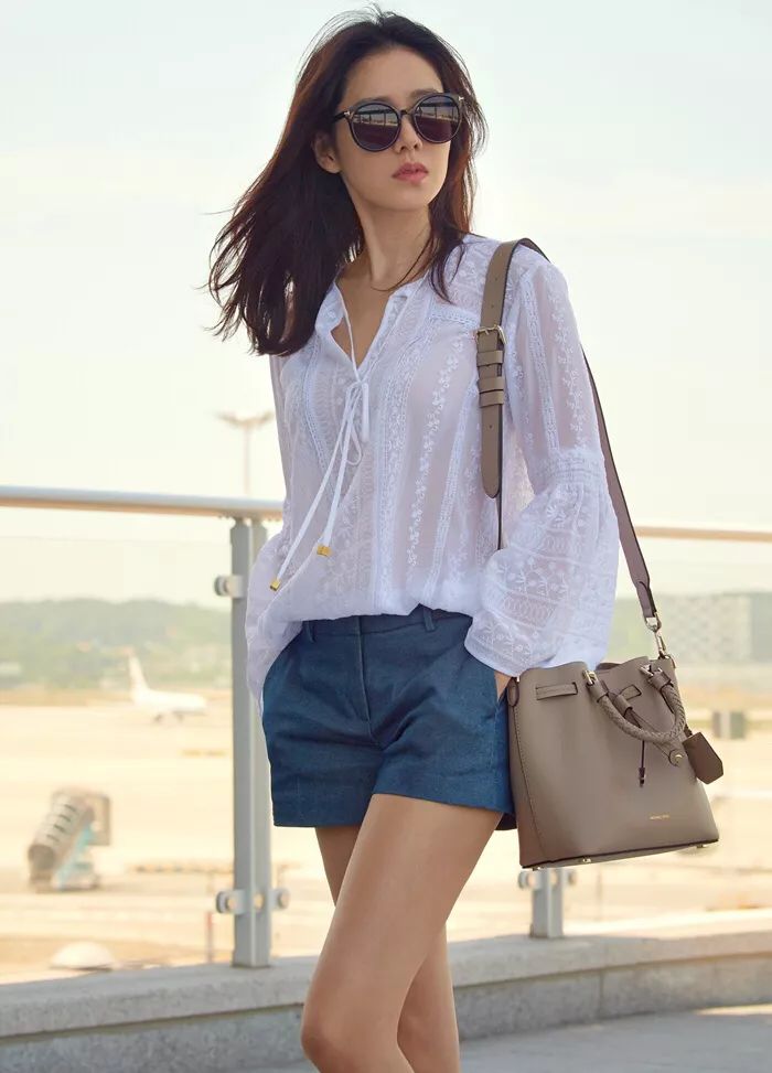 37岁的孙艺珍在线教学清纯初恋look!