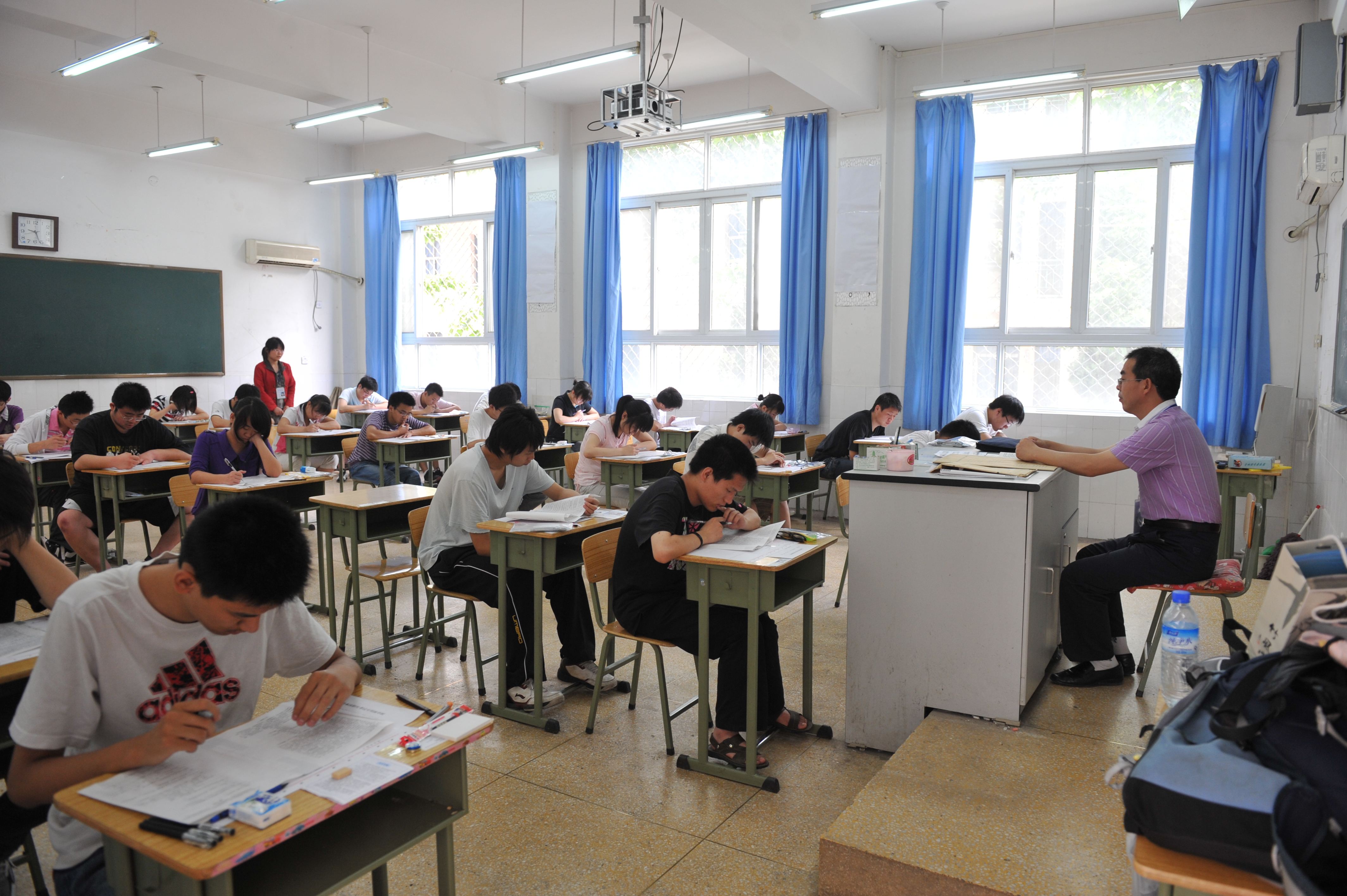
原创
对于即将中考、高考的学生来说，题海战术有用吗？


