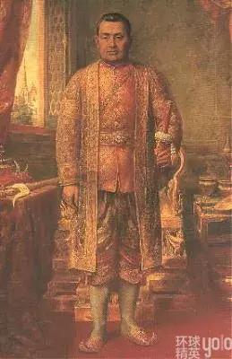 传承力量?权力 | 泰国王室（上）：参差前世听佛音