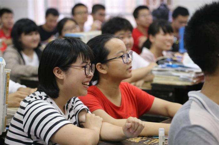 
没到一本线？这5个211大学招二本生，分数线很低，适合报考！


