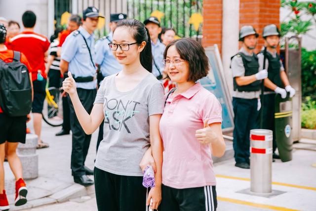 
为什么高一的学生都说数学难，高考时又说考140分不难？


