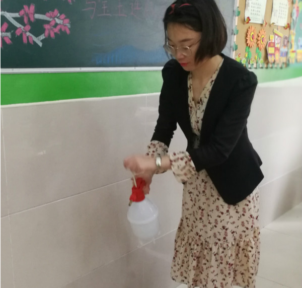 
原创
湖北省荆门市掇刀区望兵石学校召开卫生防控专题教师培训会


