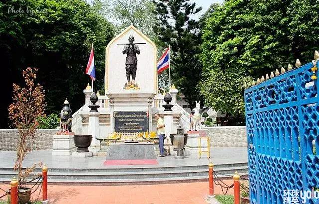 传承力量?权力 | 泰国王室（上）：参差前世听佛音