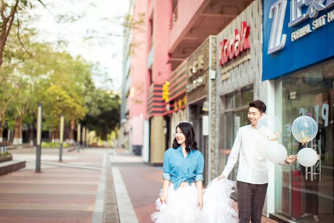 发狗粮了!毕业后的愿望,就是回岭南拍一次婚纱照!〖今日岭南〗
发狗粮了!毕业后的愿望,就是回岭南拍一次婚纱照!〖今日岭南〗