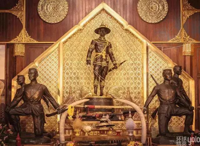 传承力量?权力 | 泰国王室（上）：参差前世听佛音