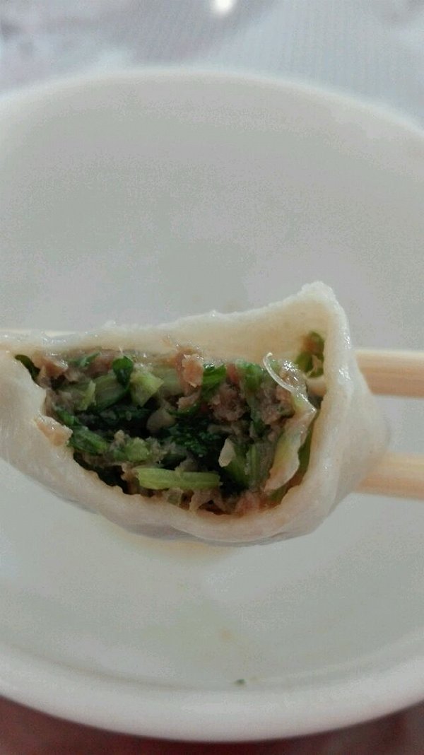 羊肉馅饺子怎么调制 f4bb09a53c5a4104aaaf386b77559aef.jpeg