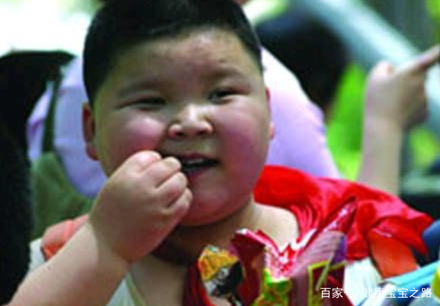                     儿科医生：这种饮料已上黑名单，孩子发育慢，没买过的家长真明智