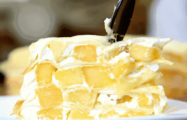 02c2701aa6f347679fc7aa1bdd135f2e.gif