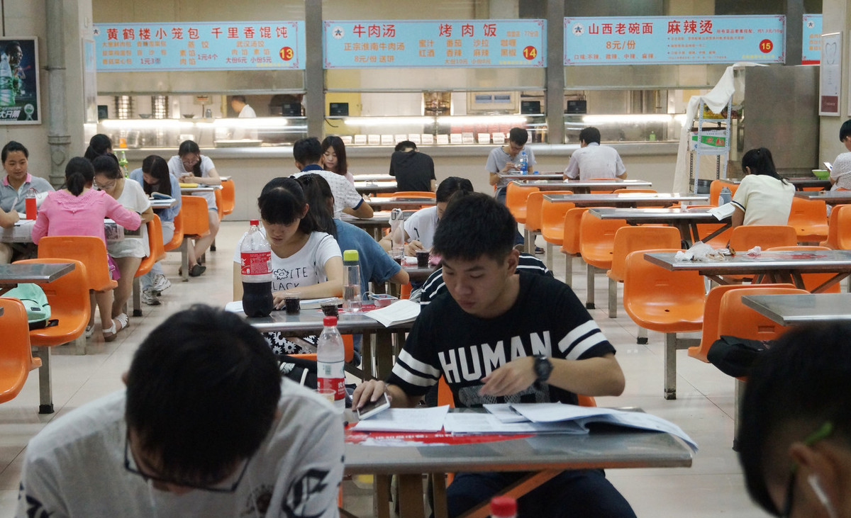 
在大学里做够这3件事的学生，恭喜你，四年大学基本等于“白上”



