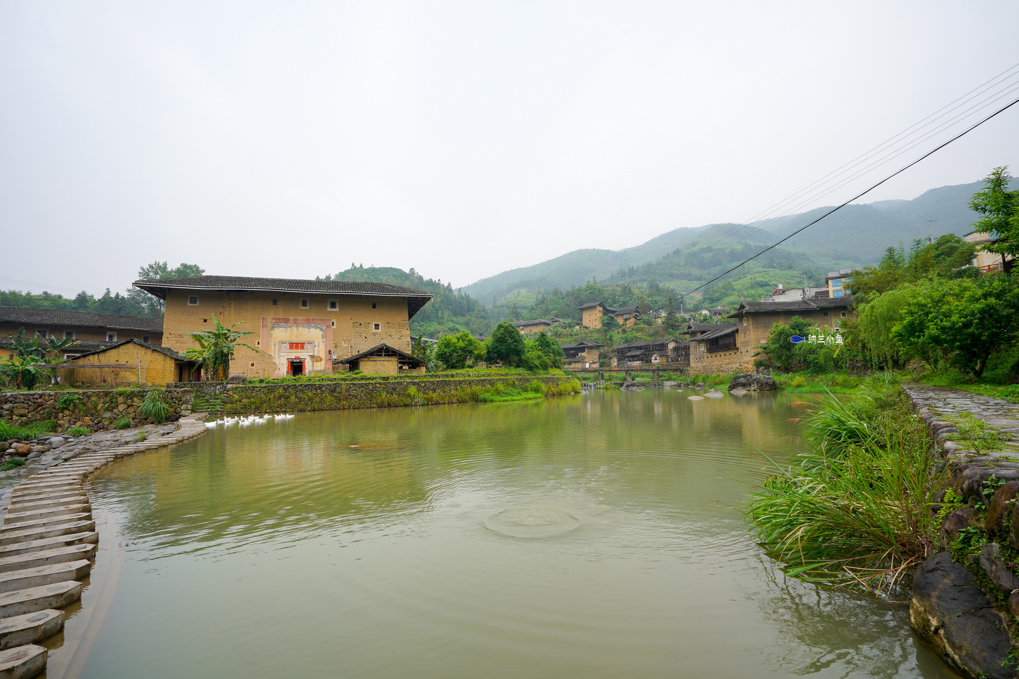 龙岩现有人口_龙岩学院(3)