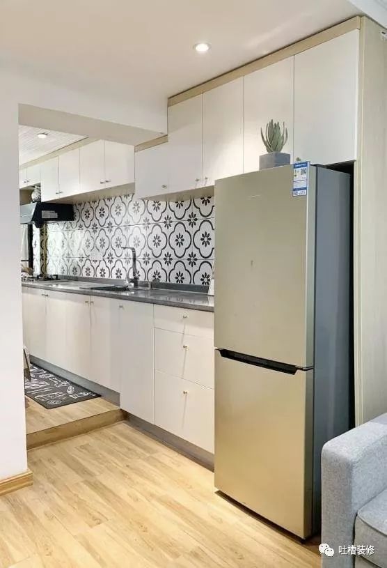 便宜实用好看的吊柜 0b15be63d3474eca8cf8831a716a749a.jpeg