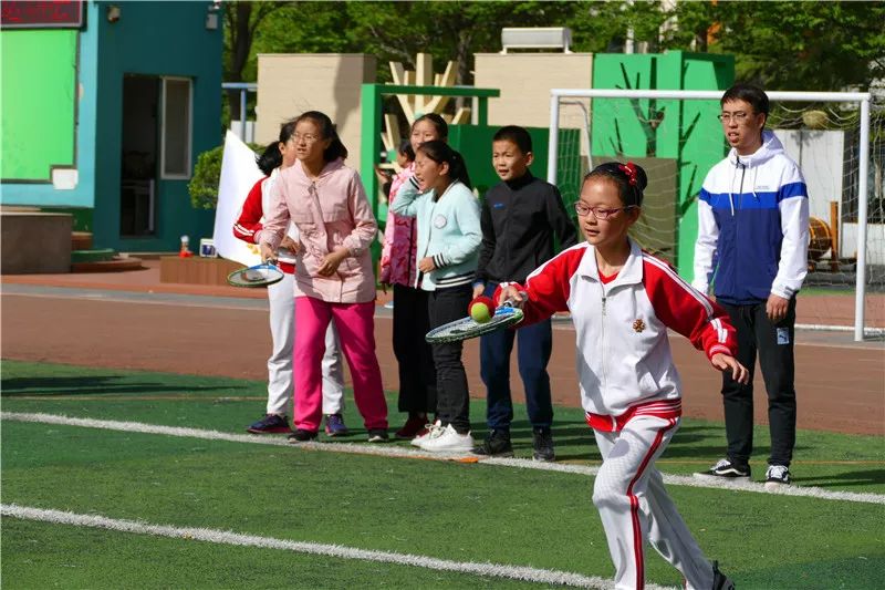 强体魄 融亲情 ——草桥小学2019年春季运动会