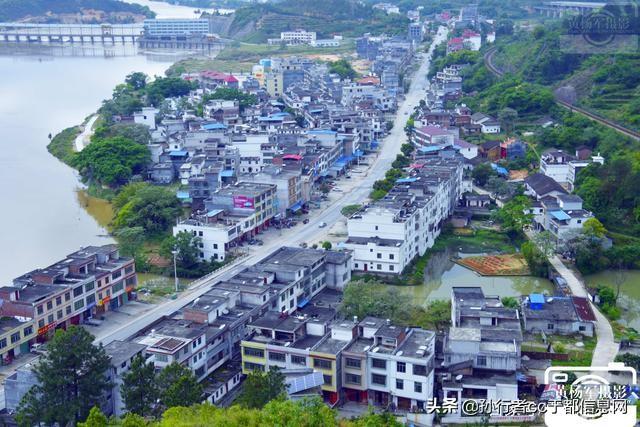 于都县峡山村的风光