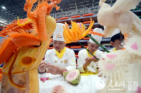 
江西启动职业教育活动周展示一批科技成果转化项目


