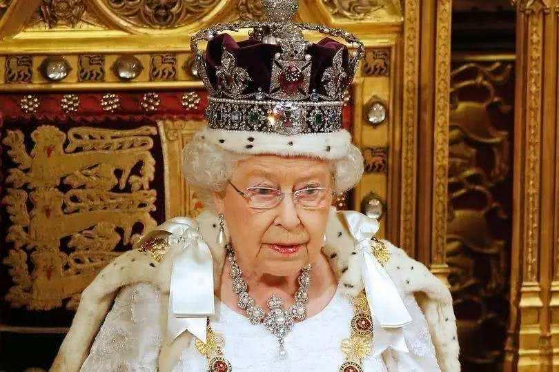 梅根生下男婴花费13万元,英国王室继承人顺序