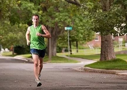 你为什么跑不下去？撞墙现象大揭秘！