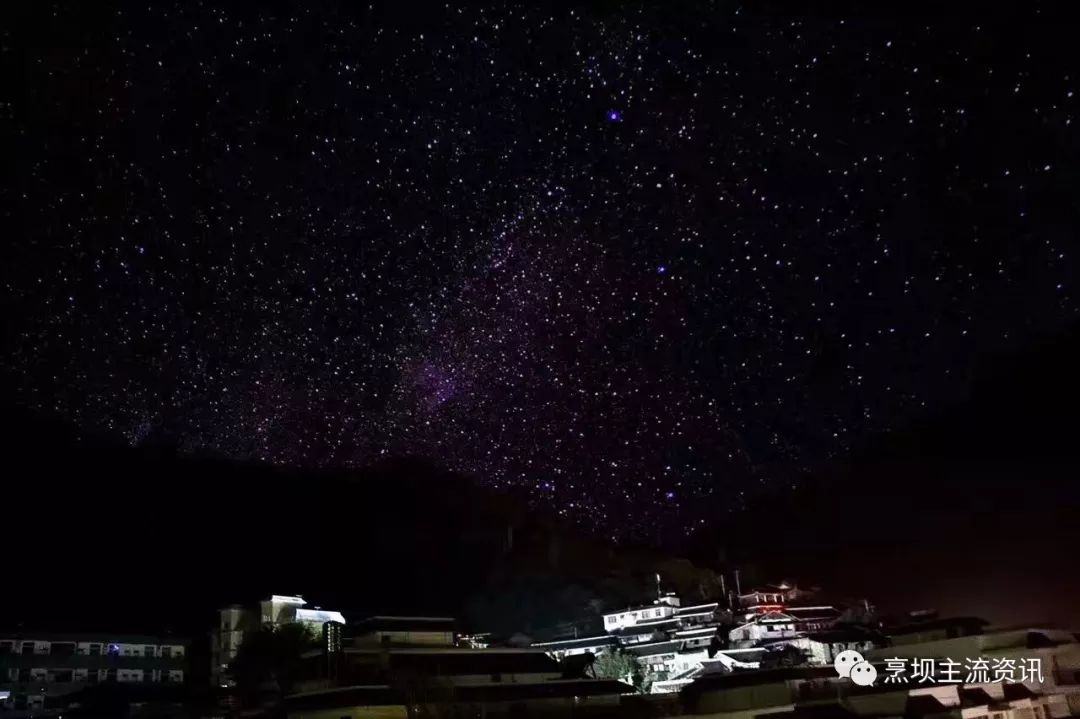 什么样的天空什么样的夜 35084a46f94a400bbae4068cfbc07587.jpeg