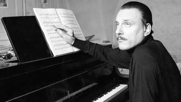 世界上著名的钢琴大师 4e77ae5cc85a470bb3bedd33b2cba047.jpeg