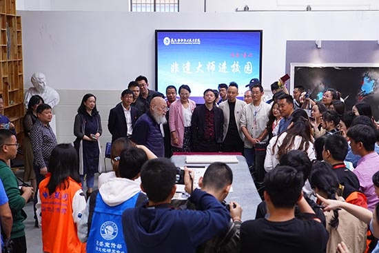 
原创
全国主流融媒聚焦武汉船舶职业技术学院：立足船舶兴船报国


