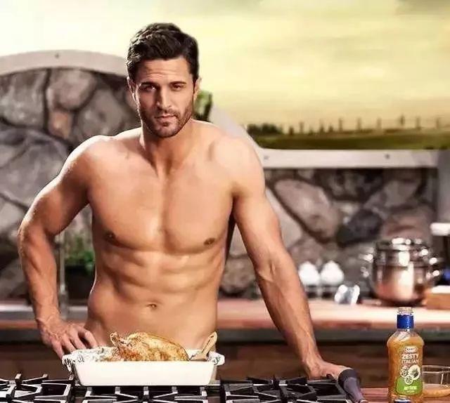 妹子有个会做饭的肌肉男友，是一种什么体验？