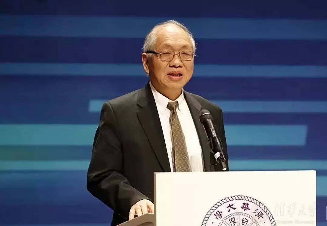 这才是真正的大家!不拿中国任何薪水,却立志帮中国成为数学强国
这才是真正的大家!不拿中国任何薪水,却立志帮中国成为数学强国