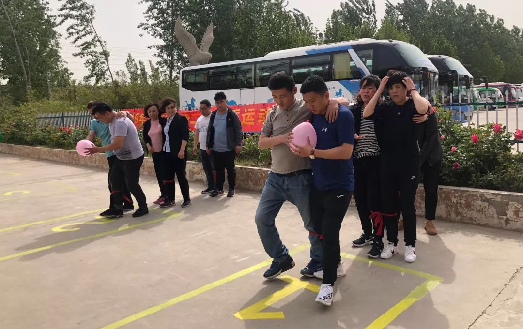 拔河什么成语_拔河比赛图片(3)