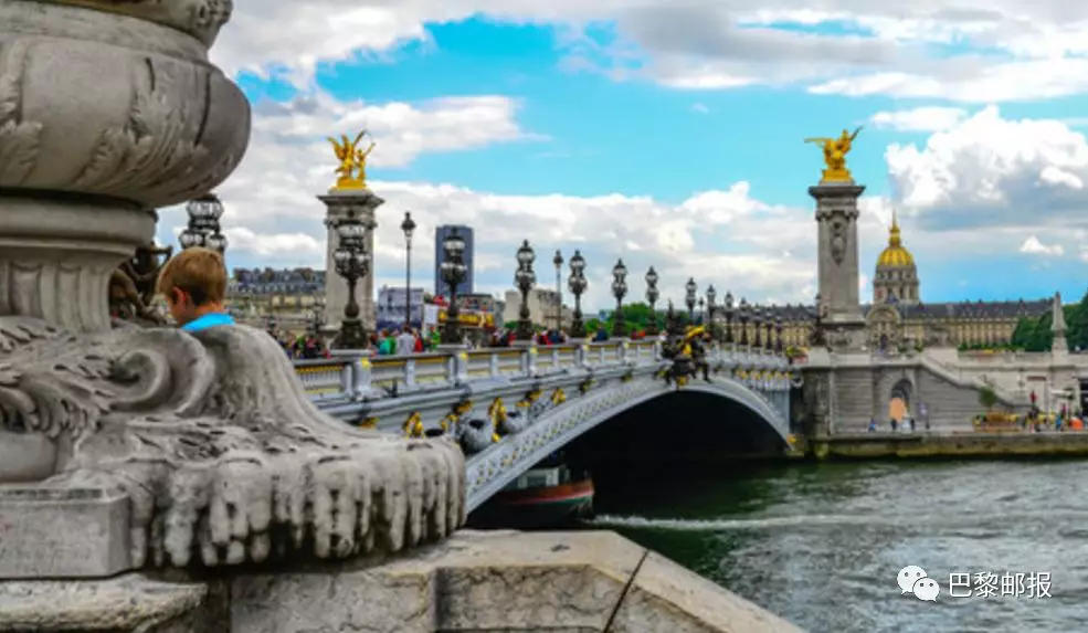 巴黎Léo：巴黎亚三桥，着实有情调_图1-6