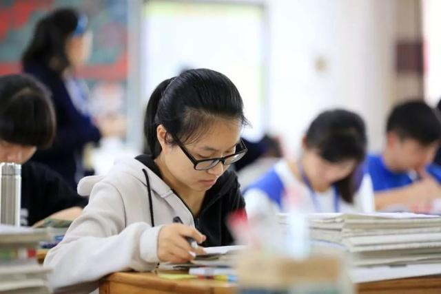 
原创
下个月高考，你怎么安排复习计划？这几种复习法试一试


