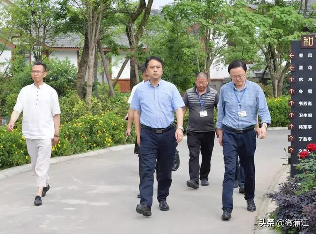 蒲江县委书记刘刚到大塘镇和西来镇调研