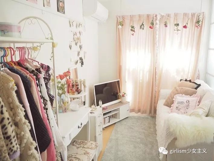 怎么收拾自己的房间好看 77de08a4e3f449e49e23c6ba27de5298.jpeg